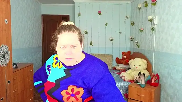 Snapshot of Audrey_Aura chatting on 10.07.25 Audrey Aura online show from 10.07.25