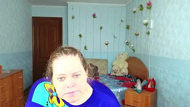 Snapshot of Audrey_Aura chatting on 10.14.25 Audrey Aura online show from 10.14.25