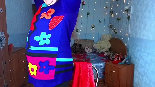 Snapshot of Audrey_Aura chatting on 10.26.25 Audrey Aura online show from 10.26.25