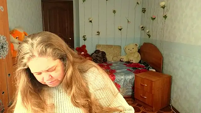 Snapshot of Audrey_Aura chatting on 11.21.25 Audrey Aura online show from 11.21.25