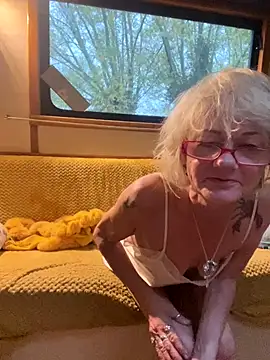 ladyboatlady online show from 10.14.25