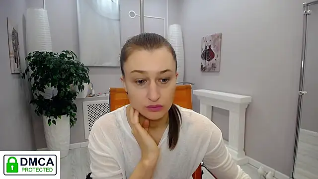 Snapshot of muriel_elvin chatting on 02.13.26 muriel elvin online show from 02.13.26