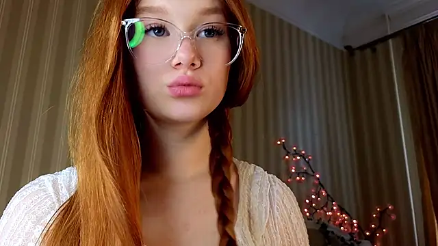 Juuulia  online show from 06.27.26