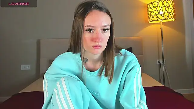 Snapshot of cutienaughtygirl chatting on 11.13.25 cutienaughtygirl online show from 11.13.25