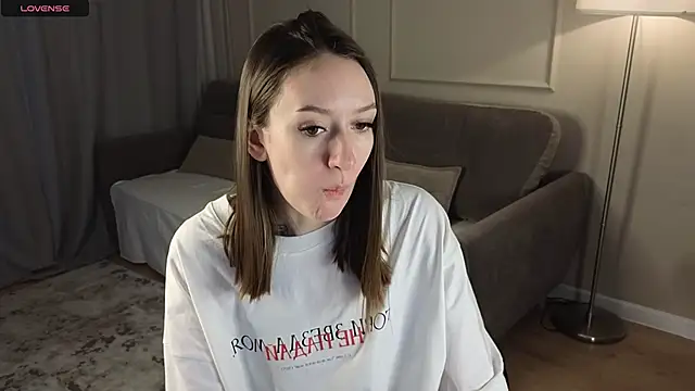 Snapshot of cutienaughtygirl chatting on 11.22.25 cutienaughtygirl online show from 11.22.25