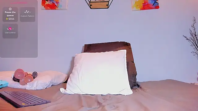 Snapshot of Karlaliones69 chatting on 11.27.25 Karlaliones69 online show from 11.27.25