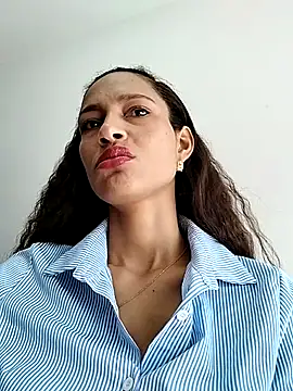 SofiaDelicia online show from 09.22.25