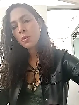 SofiaDelicia online show from 10.20.25