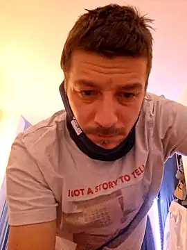 Snapshot of a7ex chatting on 12.10.24 a7ex online show from 12.10.24