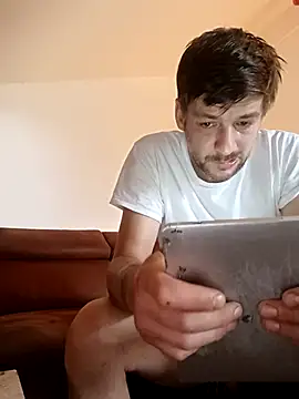 Snapshot of a7ex chatting on 09.13.25 a7ex online show from 09.13.25