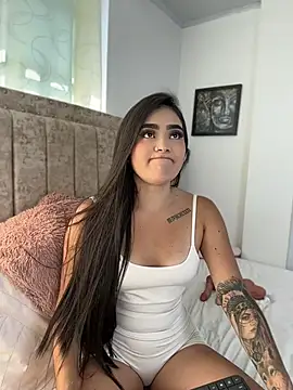 EmiilyEvans  online show from 07.29.26
