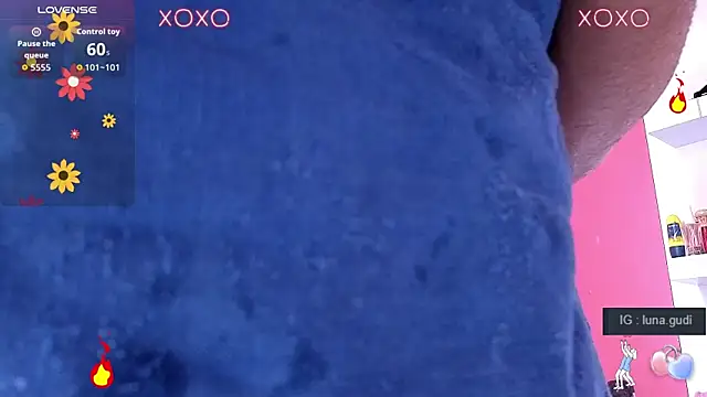 Snapshot of lunagudis chatting on 06.18.26 lunagudis online show from 06.18.26
