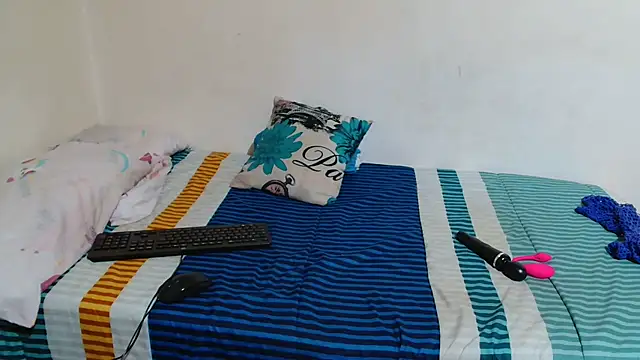 SinfullyForbiddeno7 online show from 10.22.25