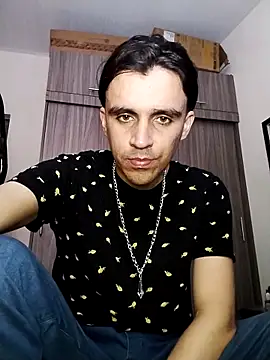 Snapshot of danylano chatting on 10.03.25 danylano online show from 10.03.25