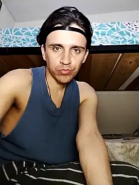 Snapshot of danylano chatting on 10.28.25 danylano online show from 10.28.25