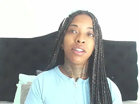 Pauline Fox online show from 10.04.25