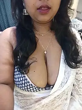 Cutee Amrita online show from 07.17.26