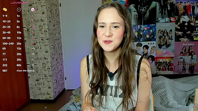 LucyRose3 online show from 09.28.25