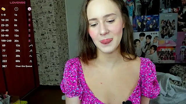 LucyRose3 online show from 10.06.25