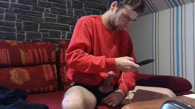 Snapshot of vers92_seb chatting on 10.28.25 vers92 seb online show from 10.28.25