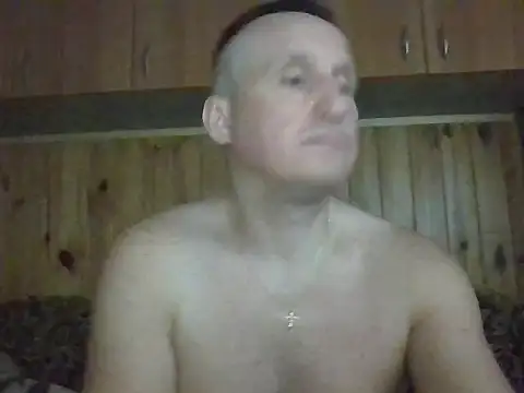 Snapshot of Maksymilian1 chatting on 11.07.25 Maksymilian1 online show from 11.07.25