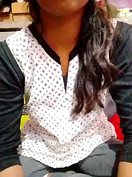 Snapshot of Mynidhiji chatting on 12.20.25 Mynidhiji online show from 12.20.25