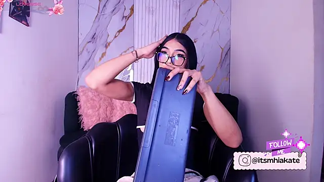 Snapshot of Mhiaa_Sweet chatting on 06.16.26 Mhiaa Sweet online show from 06.16.26