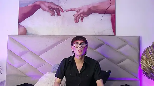 Snapshot of Soro_Lovelyboy chatting on 09.19.25 Soro Lovelyboy online show from 09.19.25