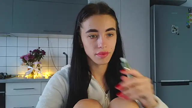 Snapshot of EvaMelnik chatting on 09.10.25 EvaMelnik online show from 09.10.25