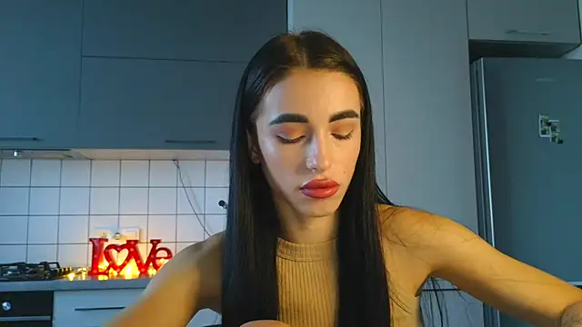 Snapshot of EvaMelnik chatting on 09.16.25 EvaMelnik online show from 09.16.25