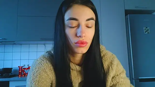 Snapshot of EvaMelnik chatting on 11.14.25 EvaMelnik online show from 11.14.25