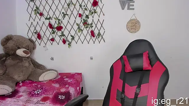 emma grays2 online show from 10.30.25