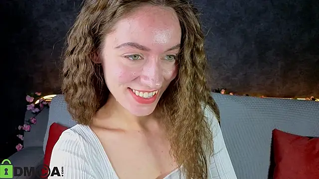 Agnes Wells online show from 11.22.25