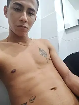 Snapshot of Davig4 chatting on 10.09.25 Davig4 online show from 10.09.25