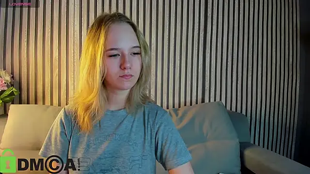 Snapshot of Casey_Sweeet chatting on 10.02.25 Casey Sweeet online show from 10.02.25