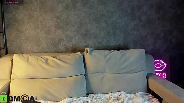 Snapshot of Casey_Sweeet chatting on 10.17.25 Casey Sweeet online show from 10.17.25