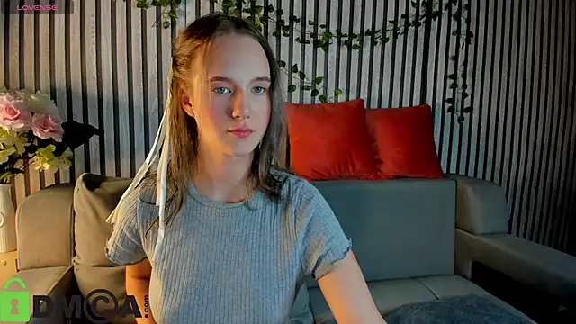 Snapshot of Casey_Sweeet chatting on 11.19.25 Casey Sweeet online show from 11.19.25