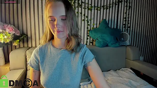 Snapshot of Casey_Sweeet chatting on 12.02.25 Casey Sweeet online show from 12.02.25