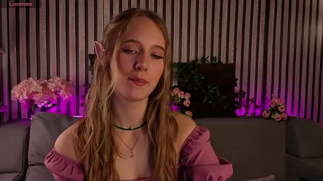 Casey Sweeet online show from 05.07.26