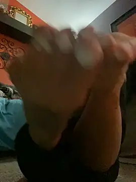 Snapshot of starsaligned chatting on 10.27.25 starsaligned online show from 10.27.25