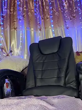 Snapshot of SquirtMilf00 chatting on 02.08.25 SquirtMilf00 online show from 02.08.25