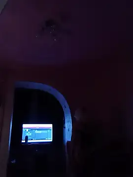 Snapshot of SquirtMilf00 chatting on 11.27.25 SquirtMilf00 online show from 11.27.25