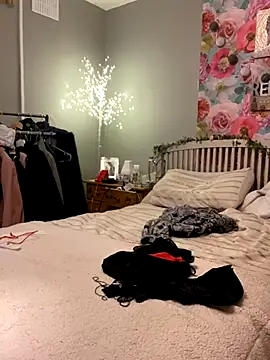 Sassylady online show from 10.31.25