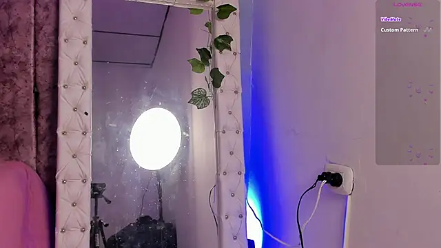  jasmine blush online show from 11.12.25