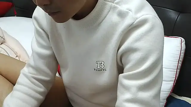 SSDDY8 online show from 04.11.26
