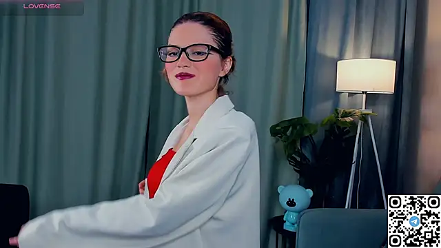 Snapshot of EdlinGathright chatting on 12.03.25 EdlinGathright online show from 12.03.25