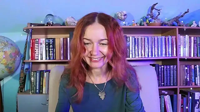 Foxilady357 online show from 11.17.25