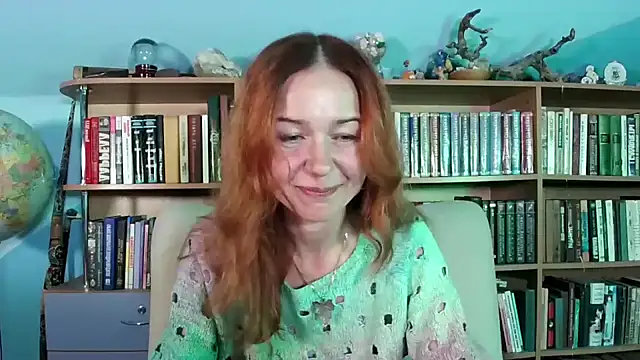 Foxilady357 online show from 11.25.25