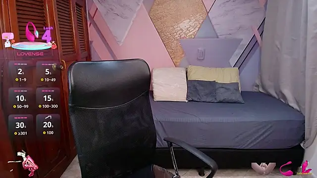 sharlottxl online show from 12.20.25