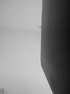 Snapshot of Valenn_fernandez chatting on 04.01.26 Valenn fernandez online show from 04.01.26